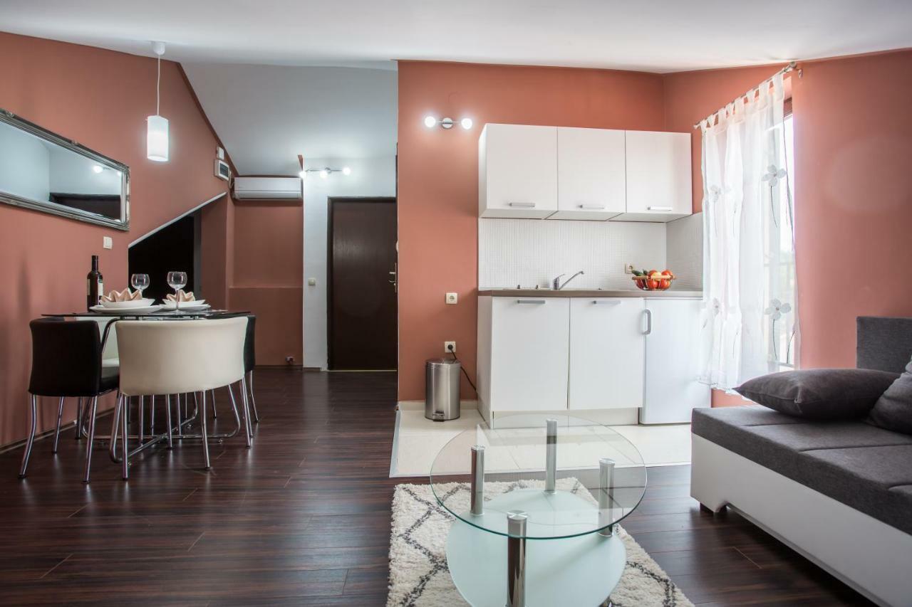 Apartments Tb Porat  Εξωτερικό φωτογραφία